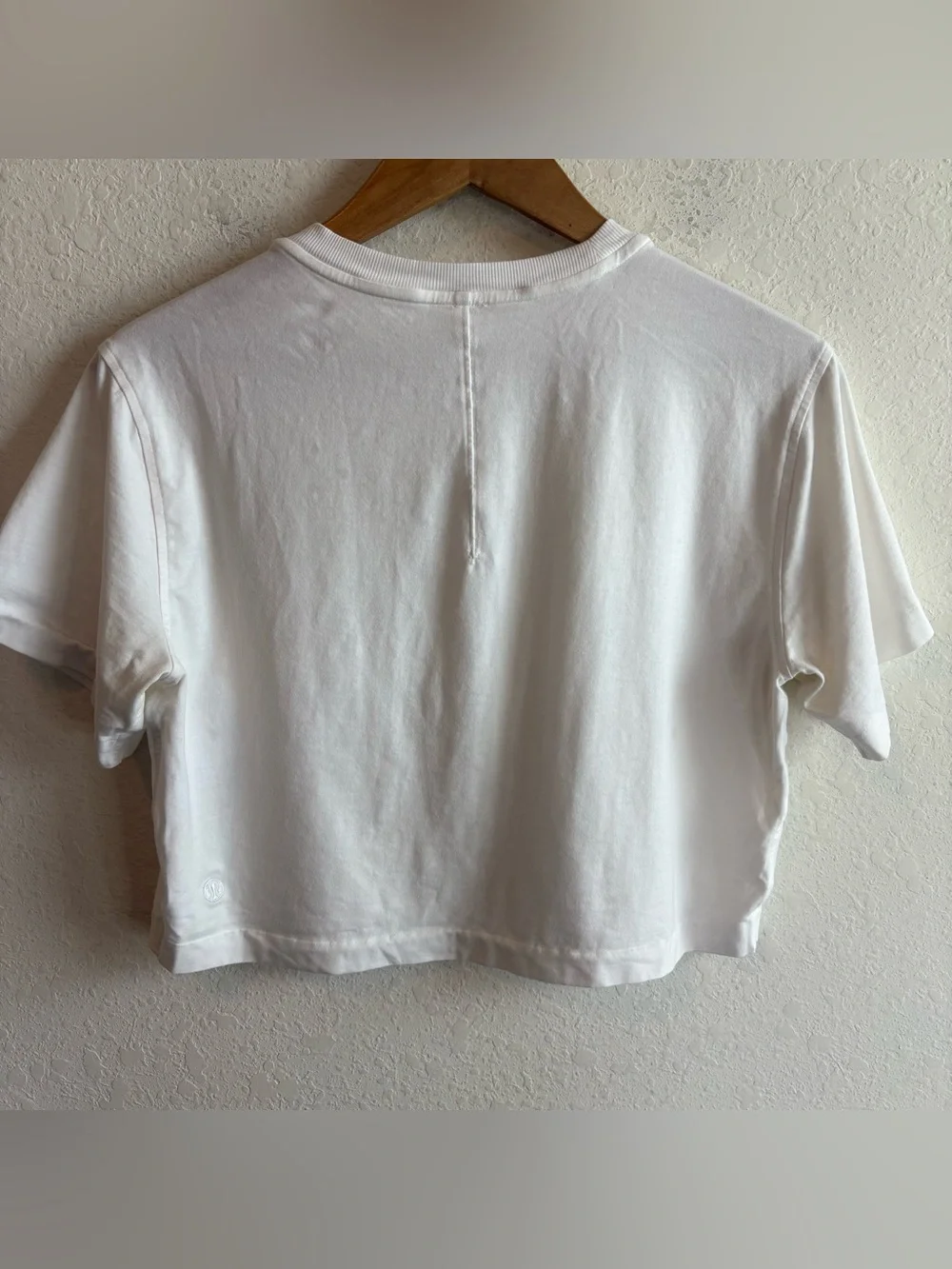 Lululemon White Crop Top Size Large